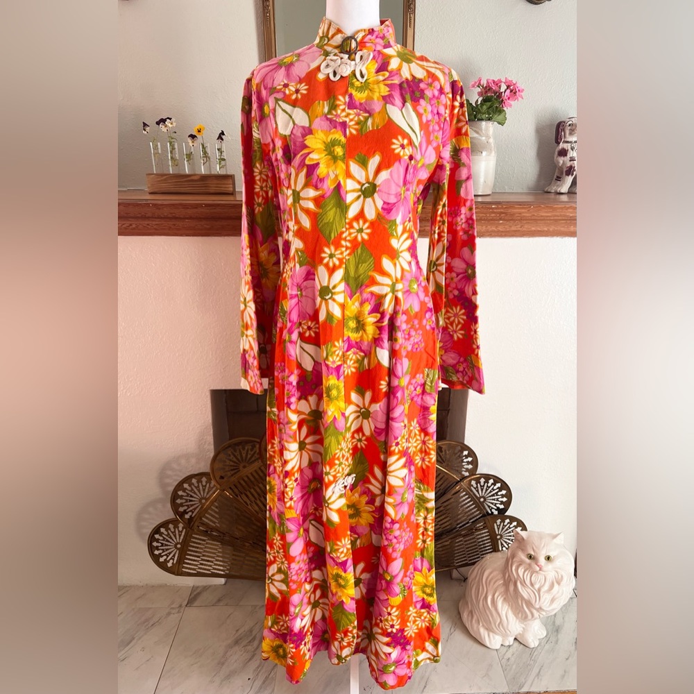 Vintage tiki dress